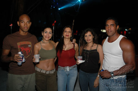 bacchanal_wed_2007-007