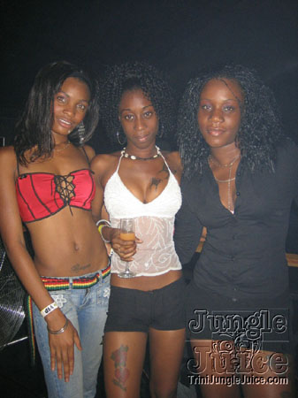 bananas_drinks_incl_feb07-30