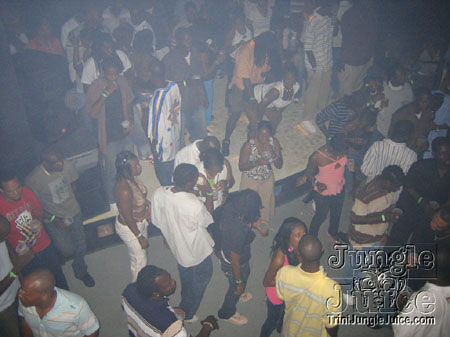 bananas_drinks_incl_feb07-31