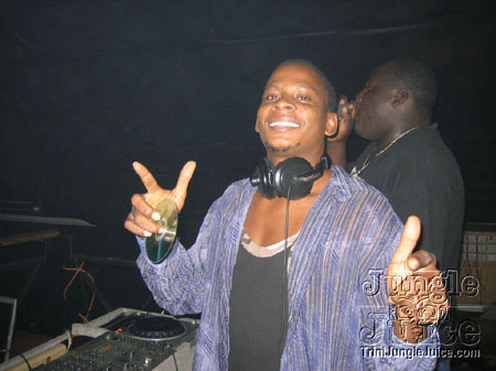 bananas_drinks_incl_feb07-36