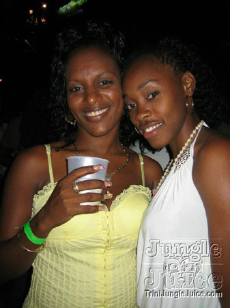 bananas_drinks_incl_feb07-43