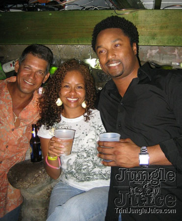 bananas_drinks_incl_feb07-53