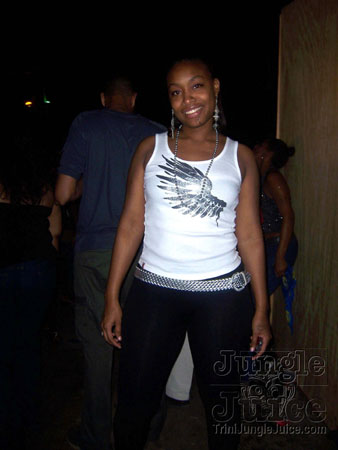 bazoodee_friday_2k7-011