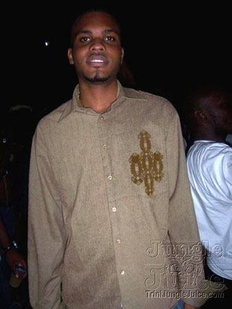 bazoodee_friday_2k7-016