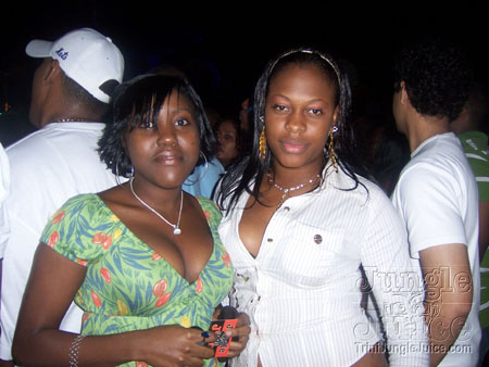 bazoodee_friday_2k7-019