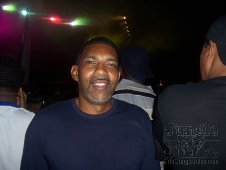 bazoodee_friday_2k7-023