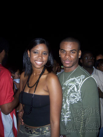 bazoodee_friday_2k7-025