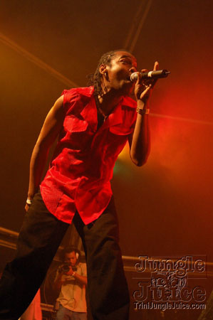 bazoodee_friday_2k7-065