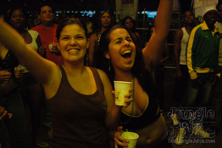 bazoodee_friday_2k7-071