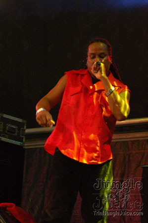 bazoodee_friday_2k7-073