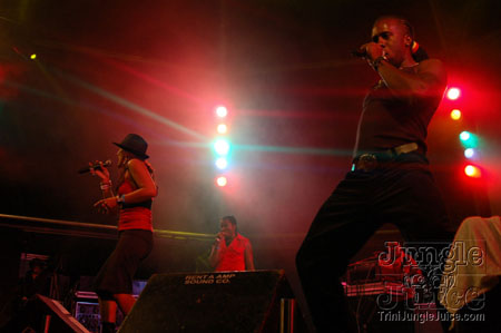 bazoodee_friday_2k7-074