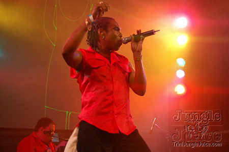 bazoodee_friday_2k7-077