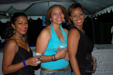 bazoodee_friday_2k7-078