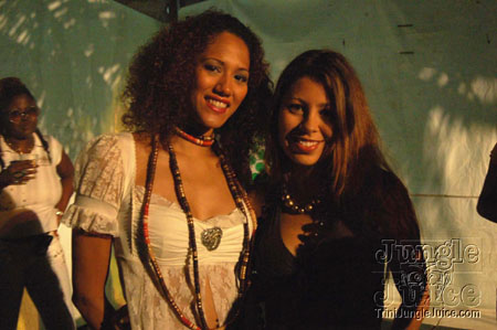 bazoodee_friday_2k7-083