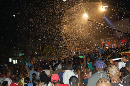 bazoodee_friday_2k7-088