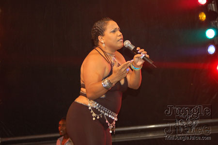 bazoodee_friday_2k7-095