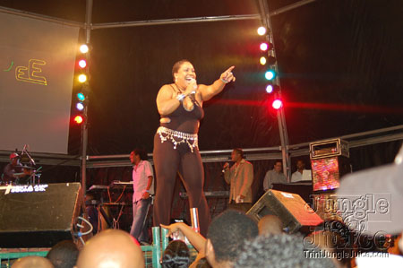 bazoodee_friday_2k7-097