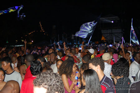 bazoodee_friday_2k7-123