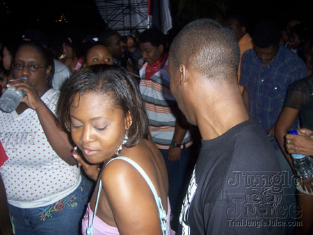 bazoodee_friday_2k7-133