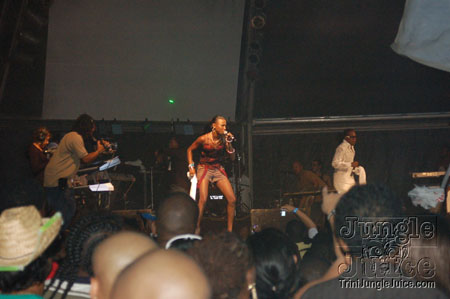 bazoodee_friday_2k7-138