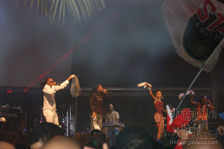 bazoodee_friday_2k7-140