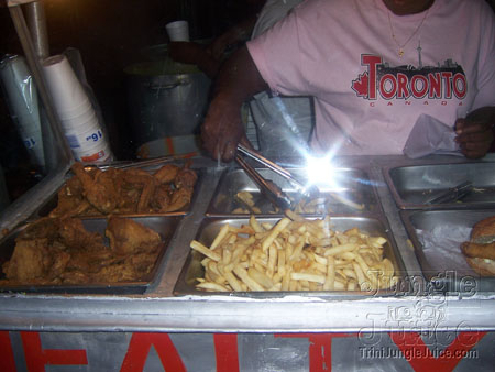 bazoodee_friday_2k7-168