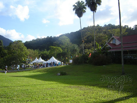 beach_house_carnival_2007-013