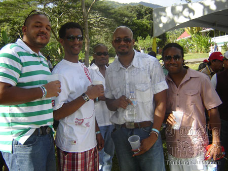 beach_house_carnival_2007-019