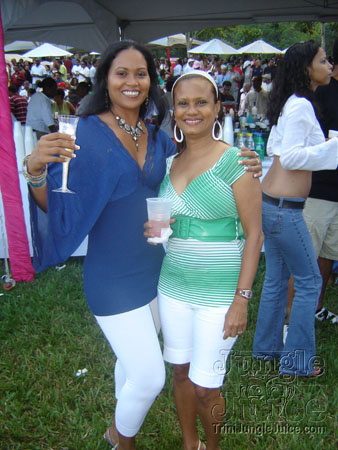 beach_house_carnival_2007-020