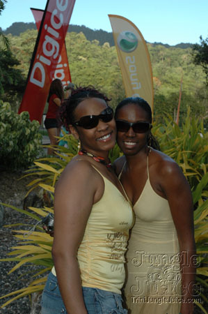 beach_house_carnival_2007-039