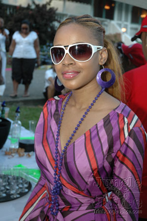 beach_house_carnival_2007-050