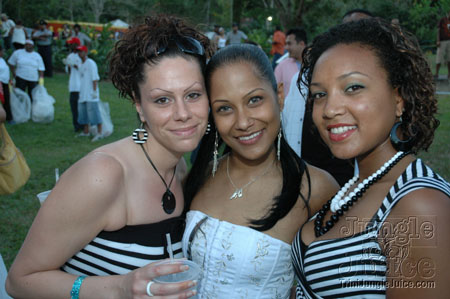 beach_house_carnival_2007-071