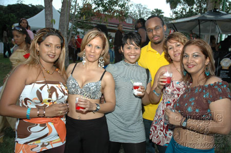 beach_house_carnival_2007-077