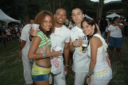 beach_house_carnival_2007-080