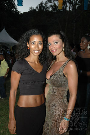 beach_house_carnival_2007-086