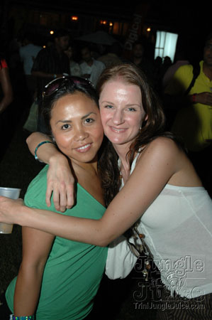 beach_house_carnival_2007-095