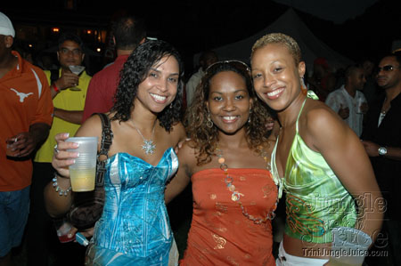 beach_house_carnival_2007-096