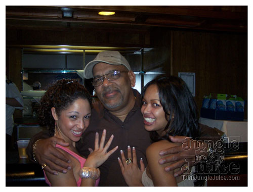 big_people_midnight_cruise-05