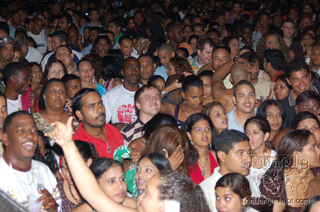 blue_range_all_incl_2007-040