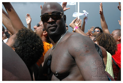 booze_cruise_2007-250