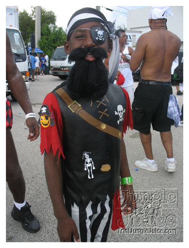broward_carnival_2007_pt1-031