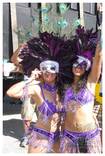 broward_carnival_2007_pt1-039