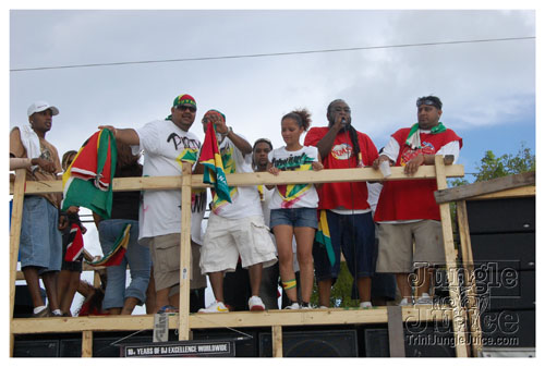 broward_carnival_2007_pt1-053