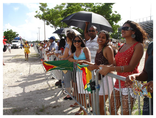 broward_carnival_2007_pt1-059