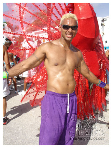 broward_carnival_2007_pt1-069