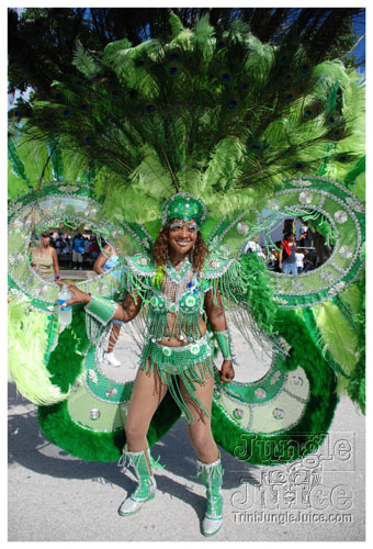 broward_carnival_2007_pt1-085