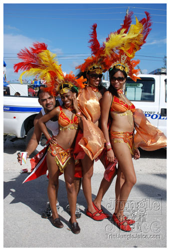 broward_carnival_2007_pt1-089