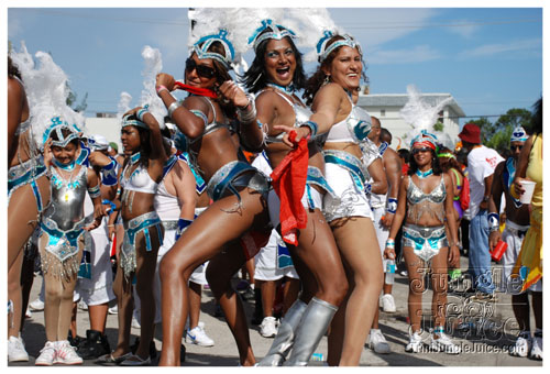 broward_carnival_2007_pt1-096