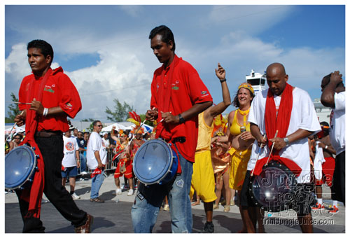 broward_carnival_2007_pt1-098