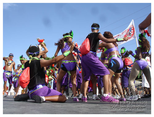 broward_carnival_2007_pt1-105